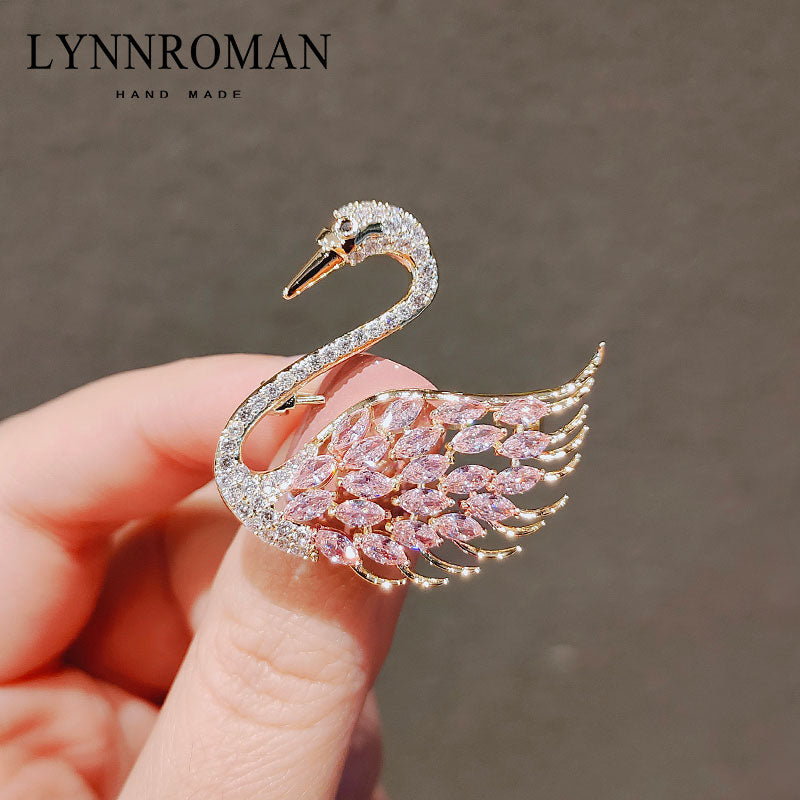 LYNNROMAN Swan Crystal Brooch